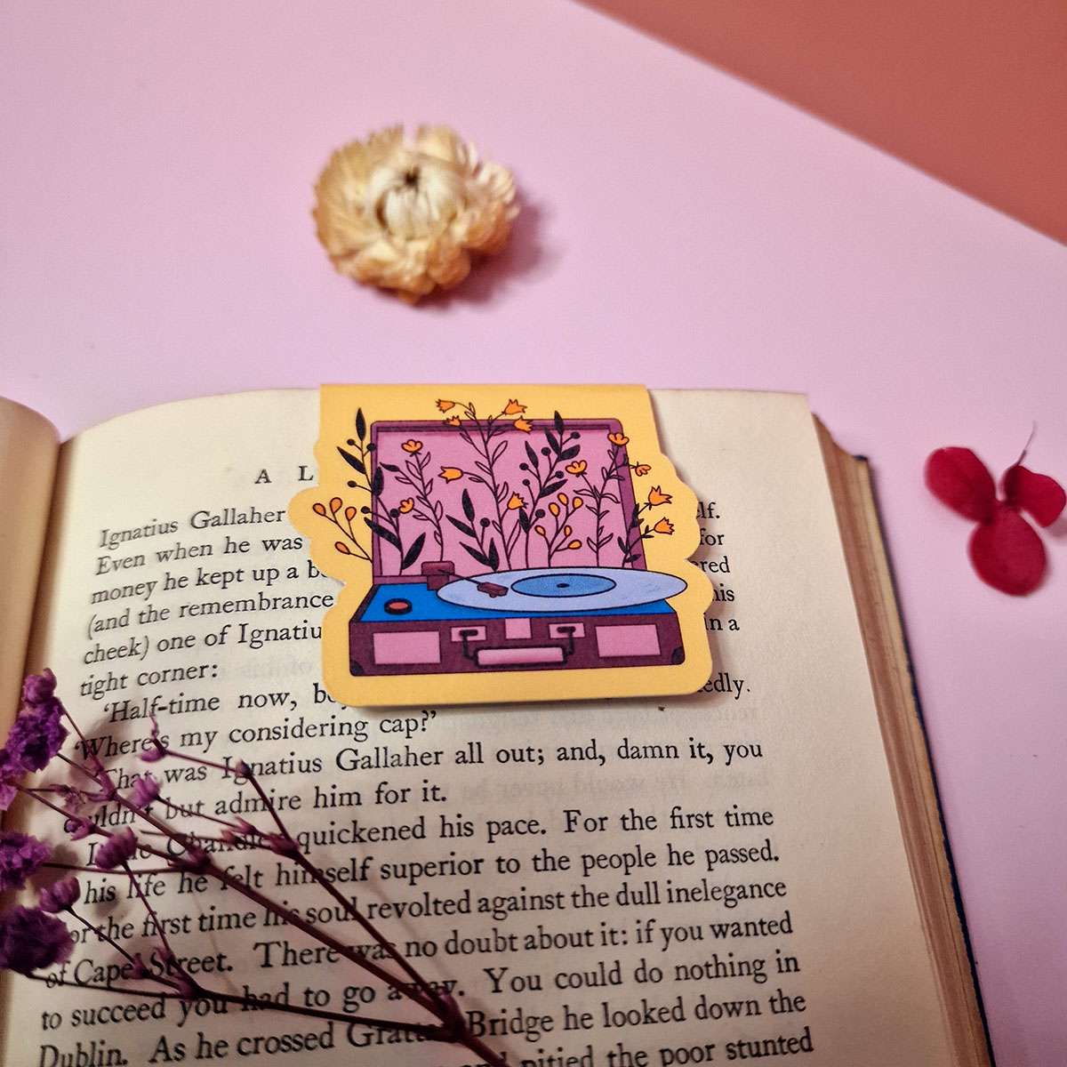 Record Player Vintage Magnetic Bookmark